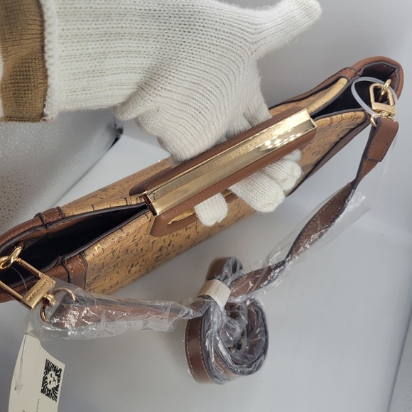 Anne Klein Cork Handle Crossbody Handbag Clutch Gold Metallic Magnet Clousure - Picture 13 of 13